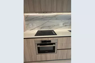 77 SE 5th St #1611, Miami, FL 33131 - Photo 17