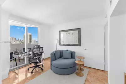 1621 Bay Rd #1202, Miami Beach, FL 33139 - Photo 3