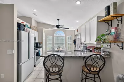 530 20th Pl SW, Vero Beach, FL 32962 - Photo 5