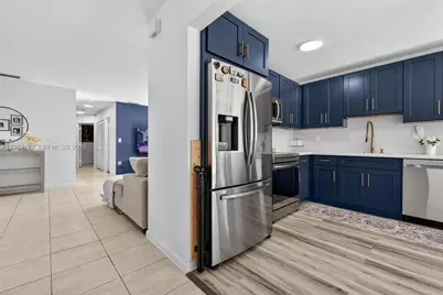 9756 SW 222nd St, Cutler Bay, FL 33190 - Photo 9