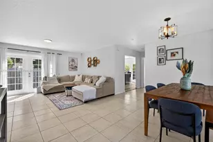 9756 SW 222nd St, Cutler Bay, FL 33190 - Photo 13