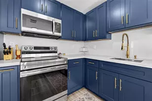 9756 SW 222nd St, Cutler Bay, FL 33190 - Photo 7