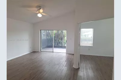 446 Lakeside Cir, Sunrise, FL 33326 - Photo 7