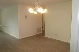 328 Riverdale Rd, Palm Springs, FL 33461 - Photo 13