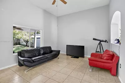 4523 SW 127th Ter, Miramar, FL 33027 - Photo 9