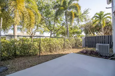4844 Grapevine Way, Davie, FL 33331 - Photo 21