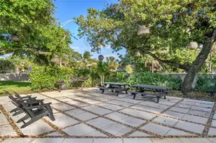 605 Ives Dairy Rd, Miami, FL 33179 - Photo 31