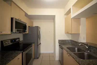 2469 Centergate Dr #204, Miramar, FL 33025 - Photo 5