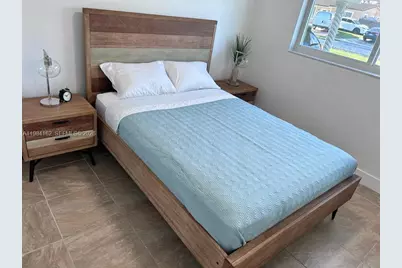 6900 SW 3rd St, Pembroke Pines, FL 33023 - Photo 11