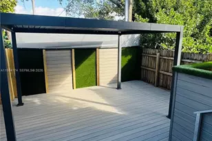 3653 SW 25th St, Miami, FL 33133 - Photo 17