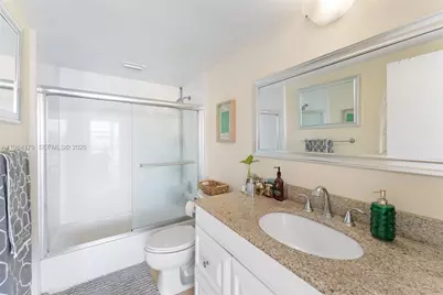 900 S Bay Dr #421, Miami Beach, FL 33141 - Photo 11