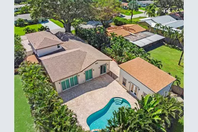 117 NW 8th Street, Boca Raton, FL 33432 - Photo 1