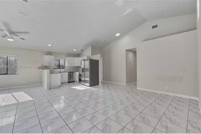 [Address not provided], North Lauderdale, FL 33068 - Photo 11