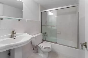 1340 NE 28th Ave, Pompano Beach, FL 33062 - Photo 15