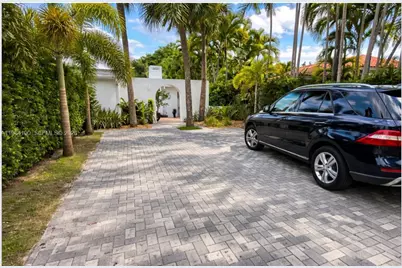 240 Greenwood Dr #240, Key Biscayne, FL 33149 - Photo 1