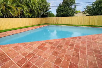 240 Greenwood Dr #240, Key Biscayne, FL 33149 - Photo 15