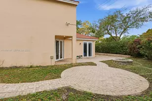 11201 Sunview Way, Cooper City, FL 33026 - Photo 25