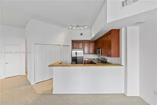 3001 NE 185th St, Aventura, FL 33180 - Photo 7