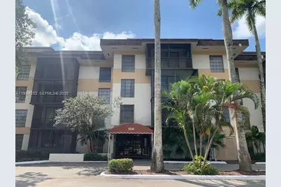 5530 NW 44th St #111C, Lauderhill, FL 33319 - Photo 1
