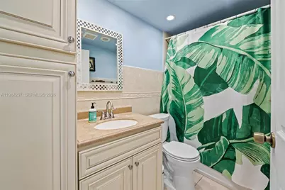 1431 NE 32nd Pl, Pompano Beach, FL 33064 - Photo 19