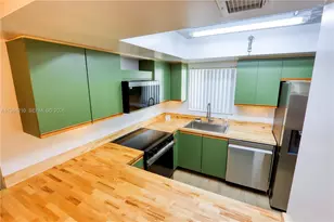 201 NW 7th St, Miami, FL 33136 - Photo 19