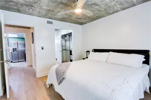 201 NW 7th St, Miami, FL 33136 - Photo 15