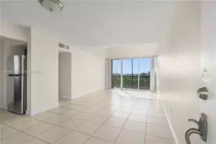 8870 Fontainebleau Blvd, Miami, FL 33172 - Photo 7