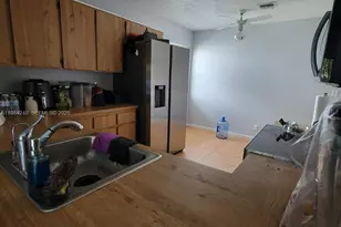 9787 Riverside Dr, Coral Springs, FL 33071 - Photo 7