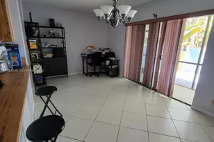 9787 Riverside Dr, Coral Springs, FL 33071 - Photo 5