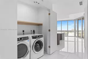 851 NE 1st Ave, Miami, FL 33132 - Photo 33