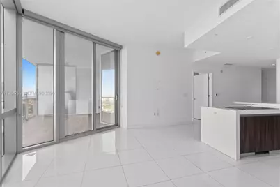 851 NE 1st Ave #3010, Miami, FL 33132 - Photo 9