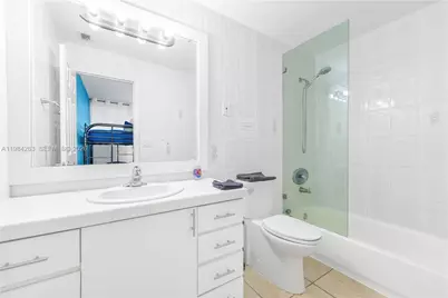 2340 NW 23rd Ct, Miami, FL 33142 - Photo 11