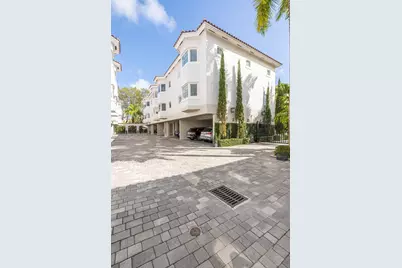 261 Navarre Ave #B-1, Coral Gables, FL 33134 - Photo 1