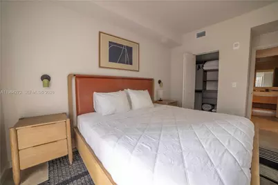 11 NE 6th #1403, Miami, FL 33132 - Photo 11