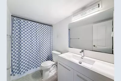 1000 Parkview Dr #121, Hallandale Beach, FL 33009 - Photo 27