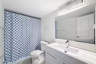 1000 Parkview Dr, Hallandale Beach, FL 33009 - Photo 27