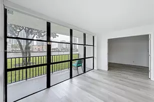 1000 Parkview Dr, Hallandale Beach, FL 33009 - Photo 25