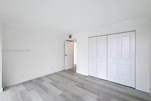 1000 Parkview Dr, Hallandale Beach, FL 33009 - Photo 29