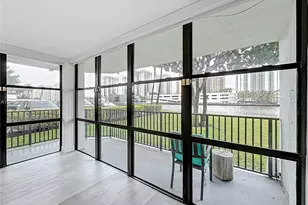 1000 Parkview Dr, Hallandale Beach, FL 33009 - Photo 23