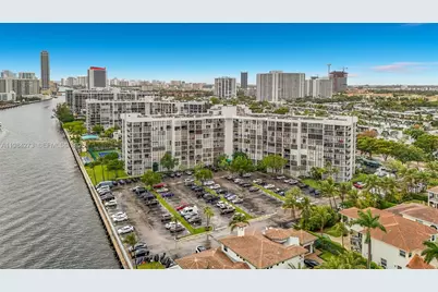 1000 Parkview Dr #121, Hallandale Beach, FL 33009 - Photo 65