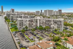 1000 Parkview Dr, Hallandale Beach, FL 33009 - Photo 65