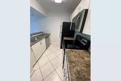7035 NW 186th St #D305, Hialeah, FL 33015 - Photo 13