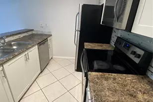 7035 NW 186th St, Hialeah, FL 33015 - Photo 13