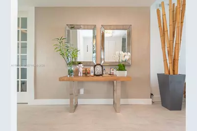 1300 Brickell Bay Dr #3804, Miami, FL 33131 - Photo 1