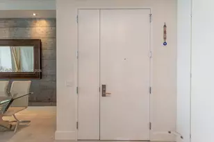 1300 Brickell Bay Dr, Miami, FL 33131 - Photo 15