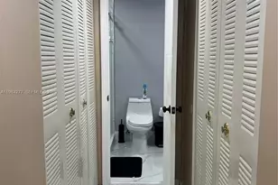 9440 Fontainebleau Blvd, Miami, FL 33172 - Photo 13