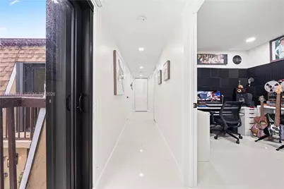 2415 W 67th Pl #8-11, Hialeah, FL 33016 - Photo 21