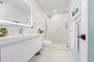 2415 W 67th Pl, Hialeah, FL 33016 - Photo 5