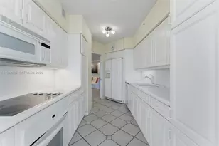 16400 Collins Ave, Sunny Isles Beach, FL 33160 - Photo 11