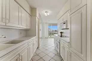 16400 Collins Ave, Sunny Isles Beach, FL 33160 - Photo 13